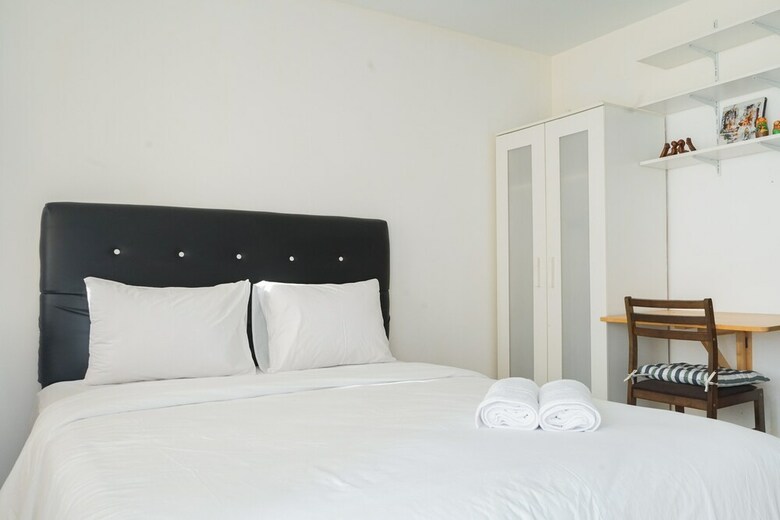 Homey Studio Apartment At Margonda Residence 3