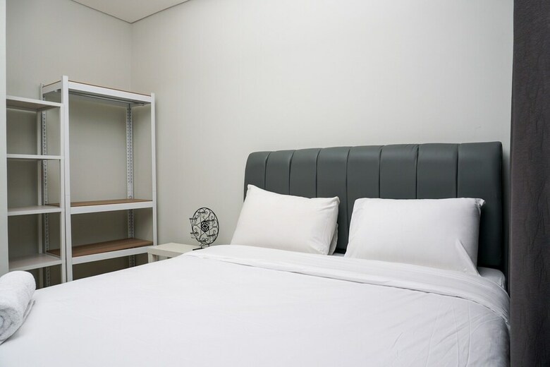 Best Location 1br Puri Mansion Apartment
