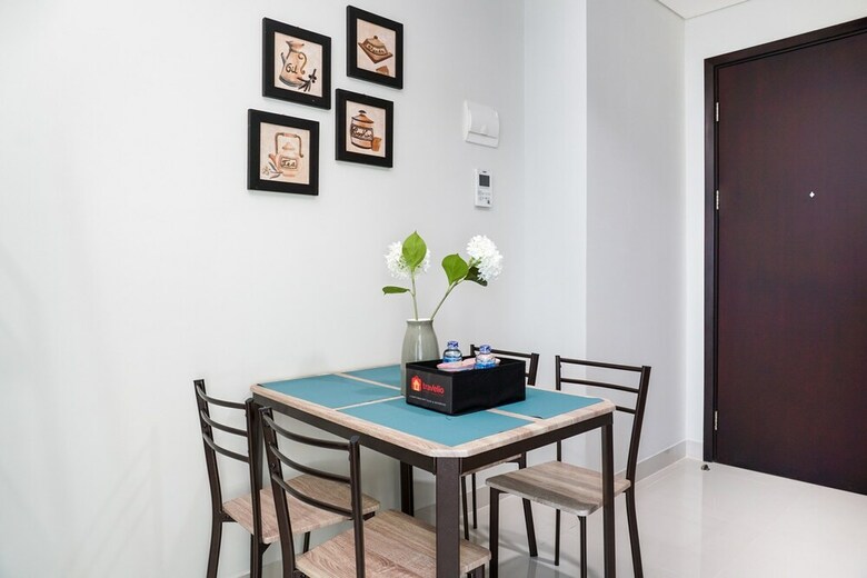 Best Location 1br Puri Mansion Apartment