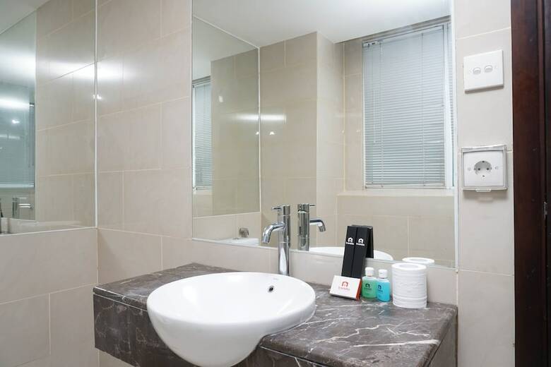 Luxurious 3br Gandaria Heights Apartment