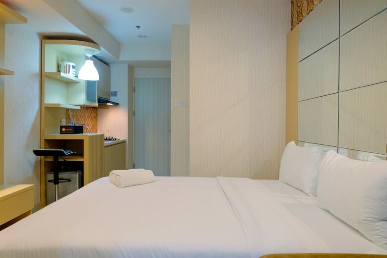 Homey Studio Apartment At Grand Kamala Lagoon