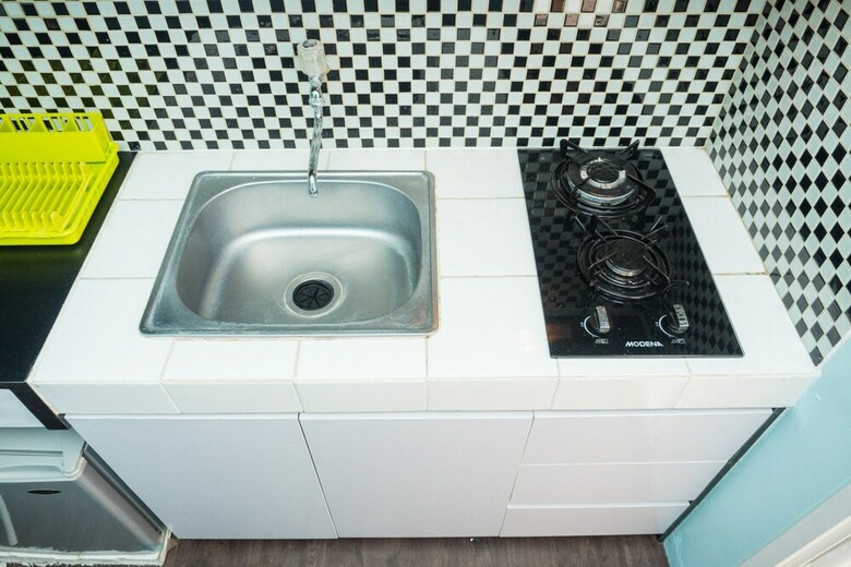 Stylish 1br Apartment At Parahyangan Residence