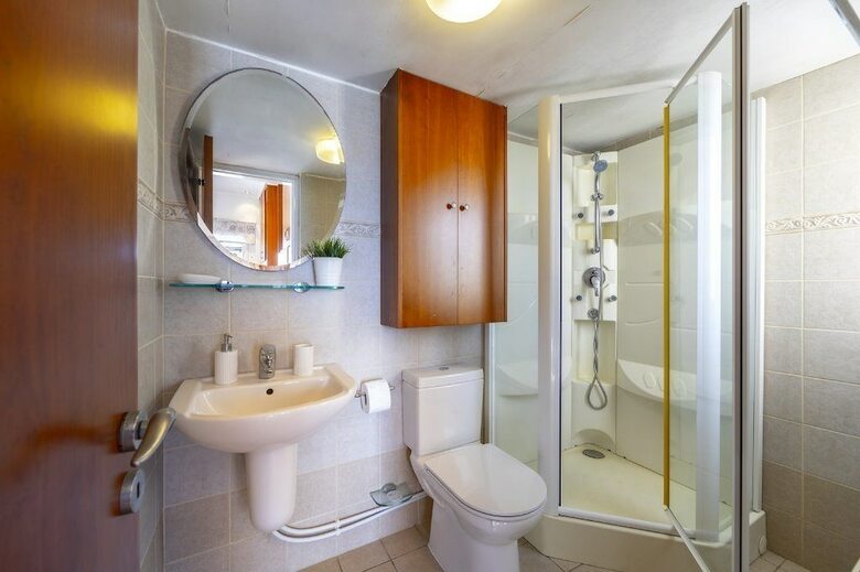 Meneou Beachfront Villa 3