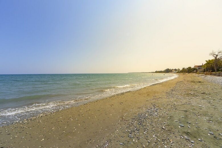 Meneou Beachfront Villa 3