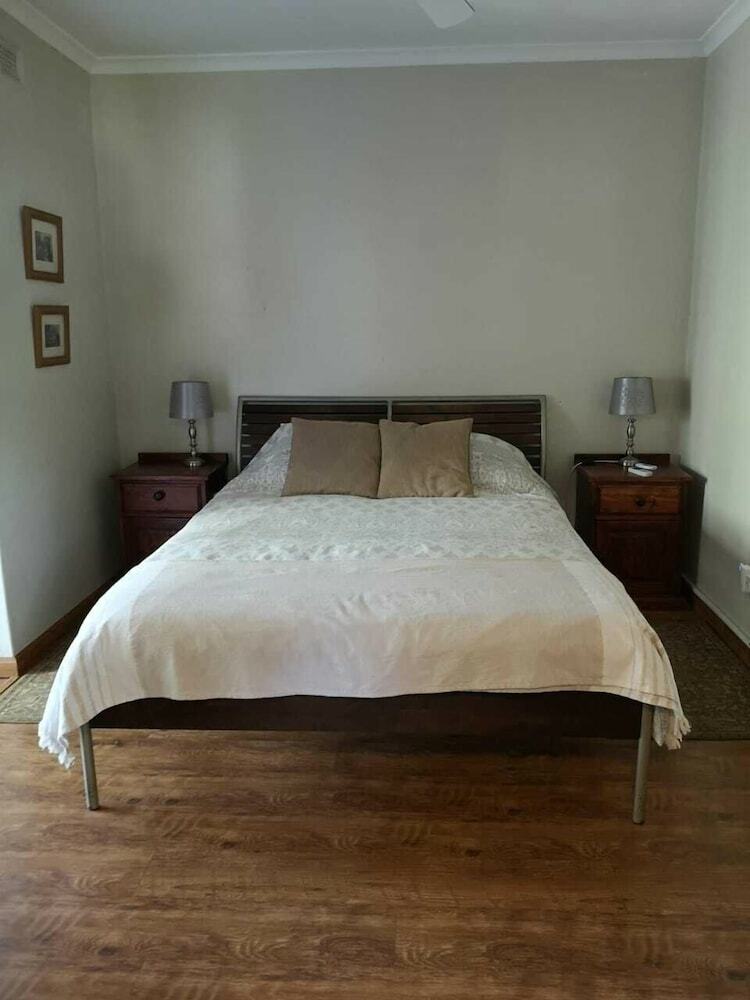 Bed & Breakfast The Brackens Guest House