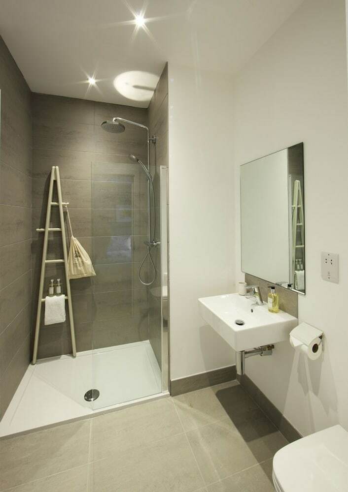 Maidens Jean - 1 Bed Luxury Studio Apartment