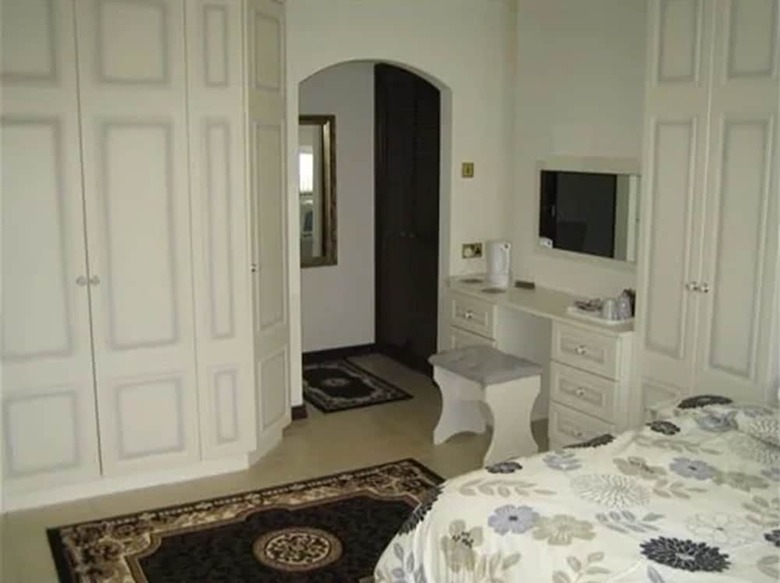 Down Royal House B&B