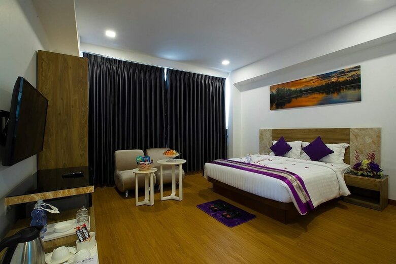 Hotel Platinum Square
