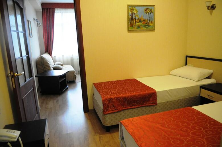 Hotel Grace Nairi