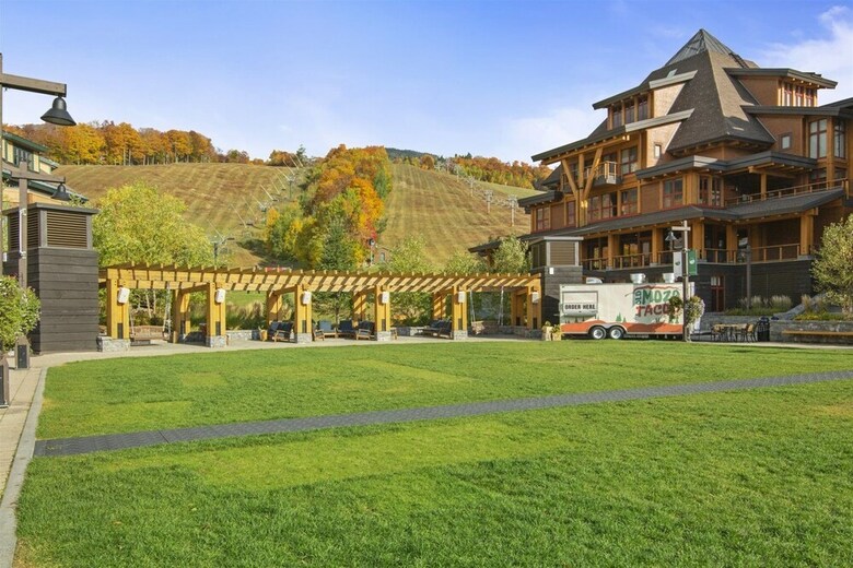 1228/1230 Double Studio @ The Lodge At Spruce Peak