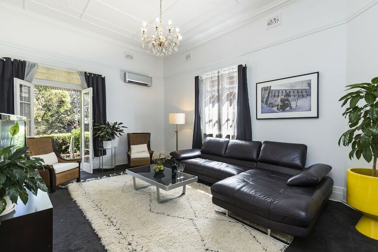 Randwick Federation Apt Near Bondi Junction