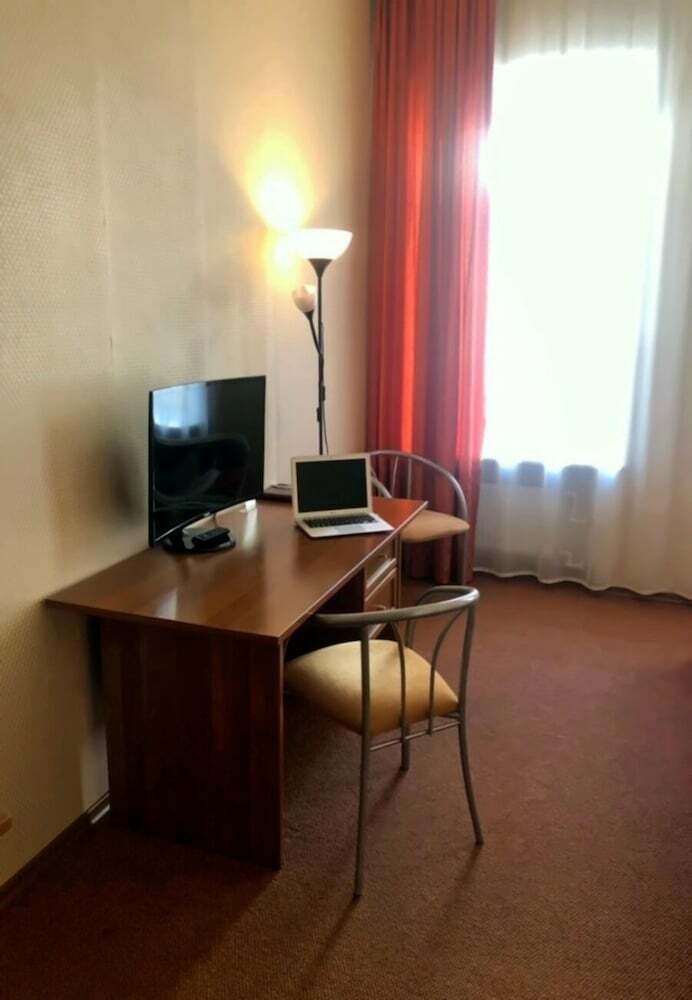 Columb Hotel