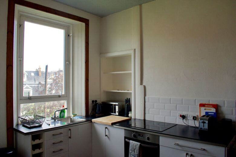 Apartamentos 2 Bedroom Seaside Flat With Scenic Views