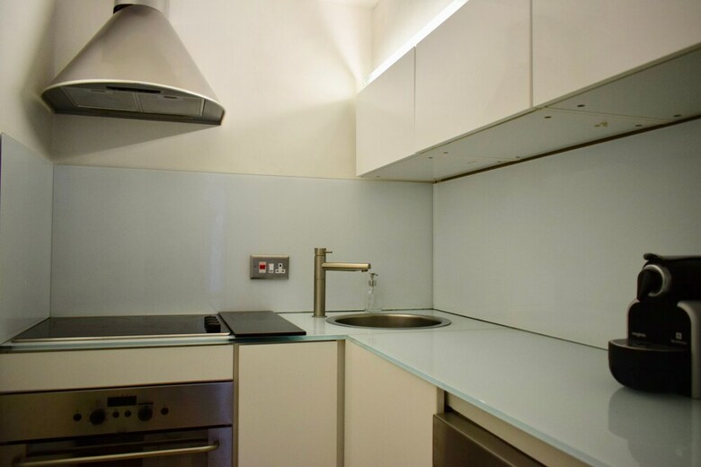 Apartamentos Elegant Mezzanine Studio Flat In Belsize Park