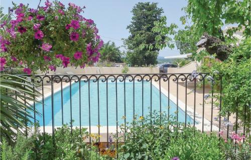 Holiday Home Eyragues Chemin De L'arenier II