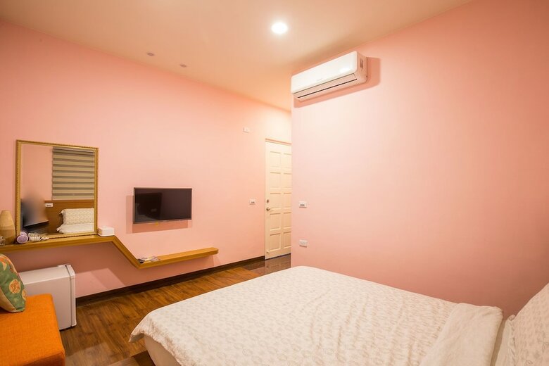 Hotel Holly House Homestay
