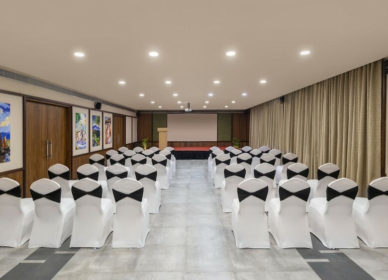 Apartamento Rvr Sarovar Portico Dindi
