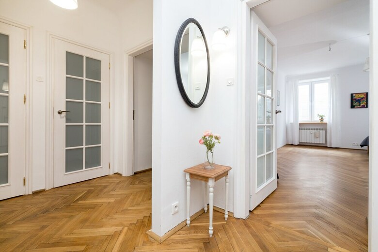 Royal Route Apartment For 10 People