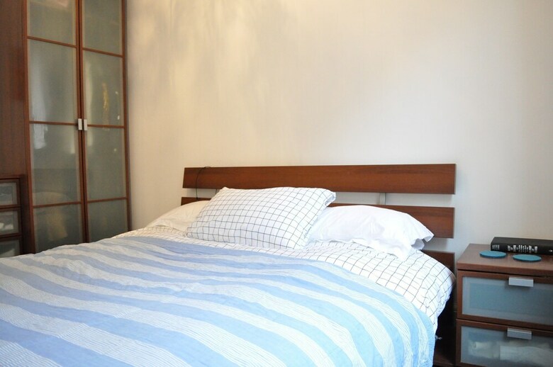 Bright 1 Bedroom Apartment In Great Location