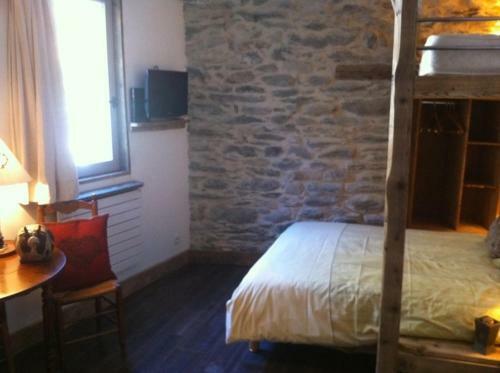 Bed & Breakfast Chambre D'h�te La Tour Du Merle