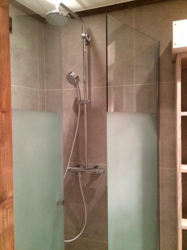 Bed & Breakfast Chambre D'h�te La Tour Du Merle