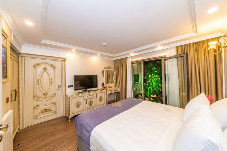 Czn Burak Hotel