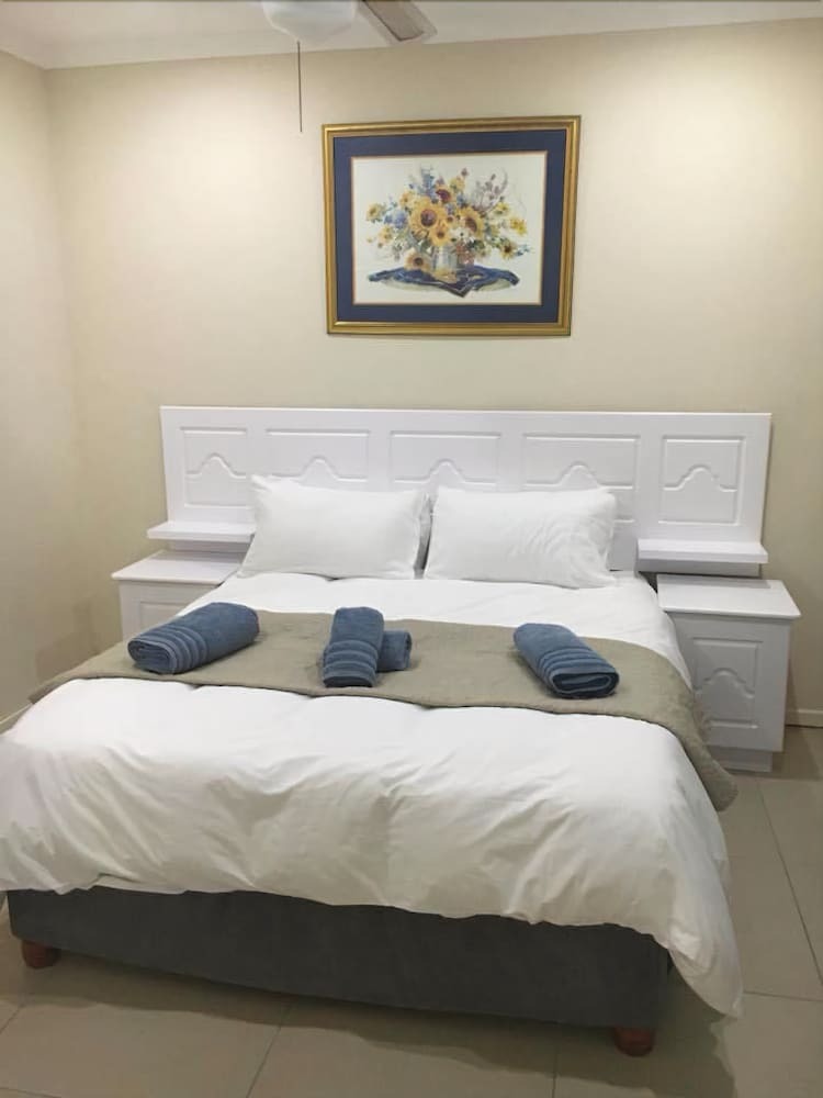 Caribbean Estates Villa & Apt