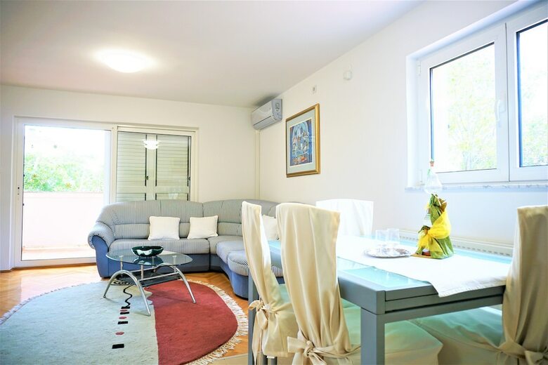 Hotel Apartments Milak