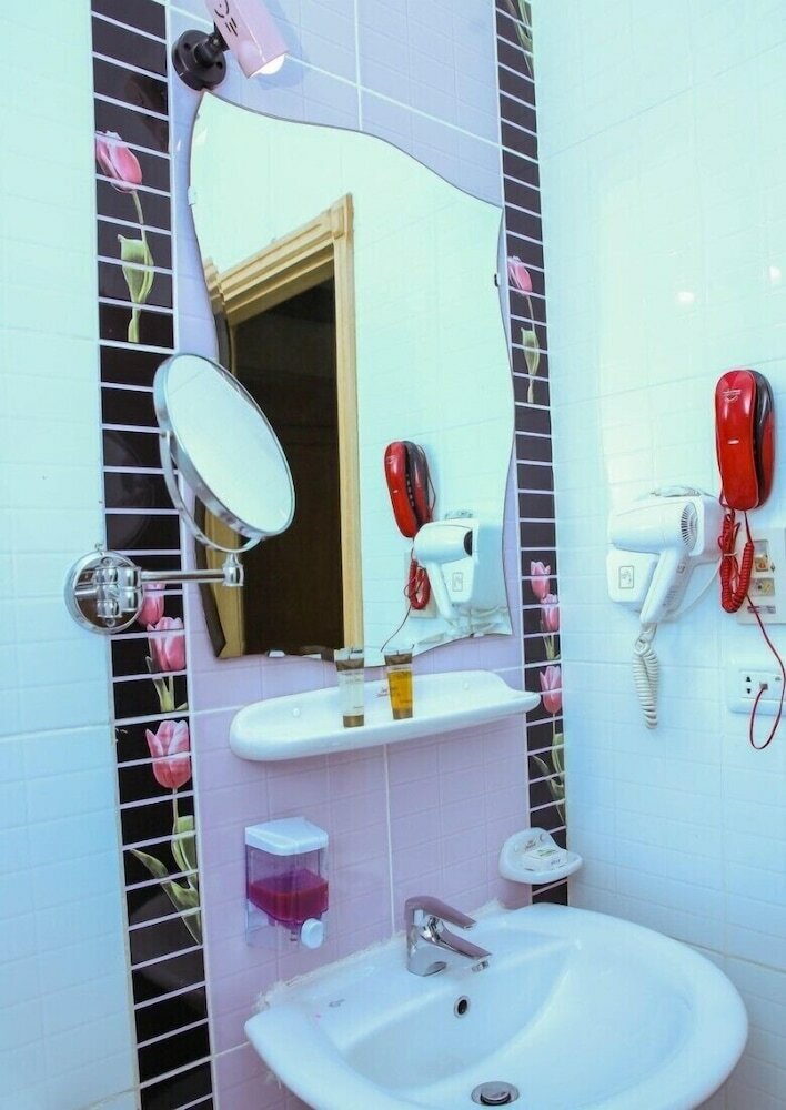 Teba Hotel In Ras Elbar