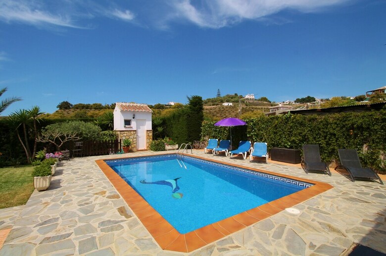 1053 Villa Seral