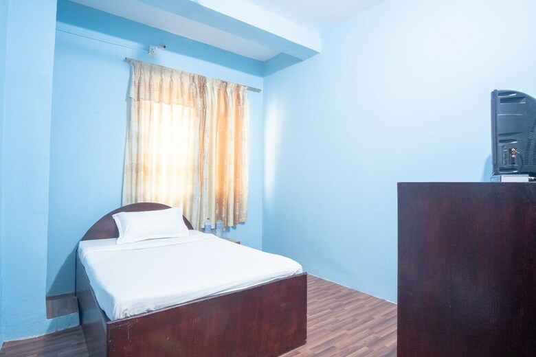 Spot On 550 Hotel Gangotri Highway
