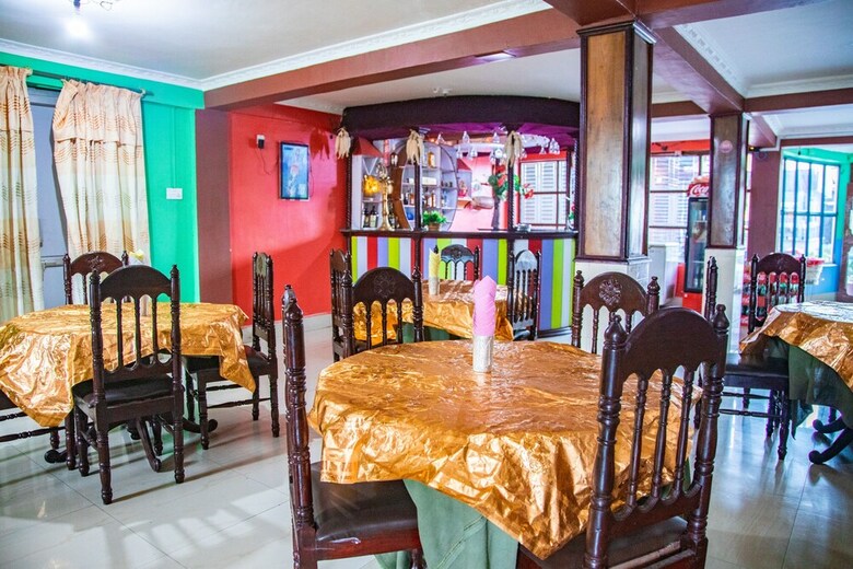 Spot On 550 Hotel Gangotri Highway