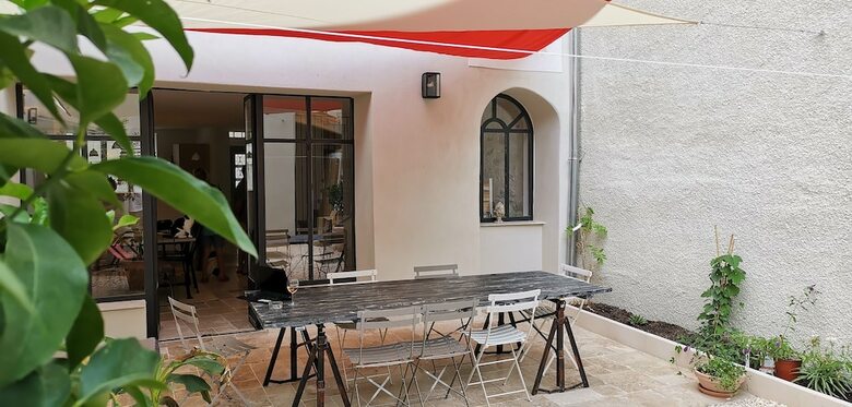 Bed & Breakfast La Centenaire Chambres Et Table D'hotes