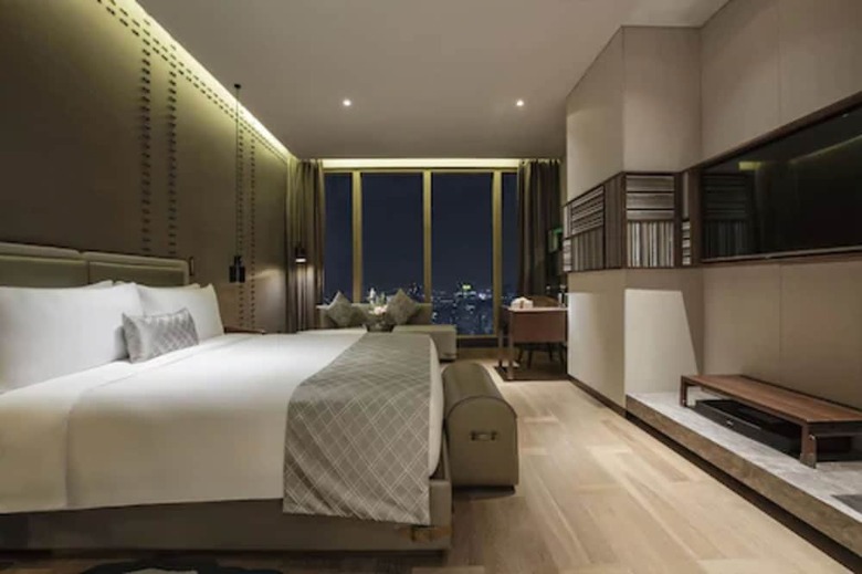Golden Eagle International Hotel