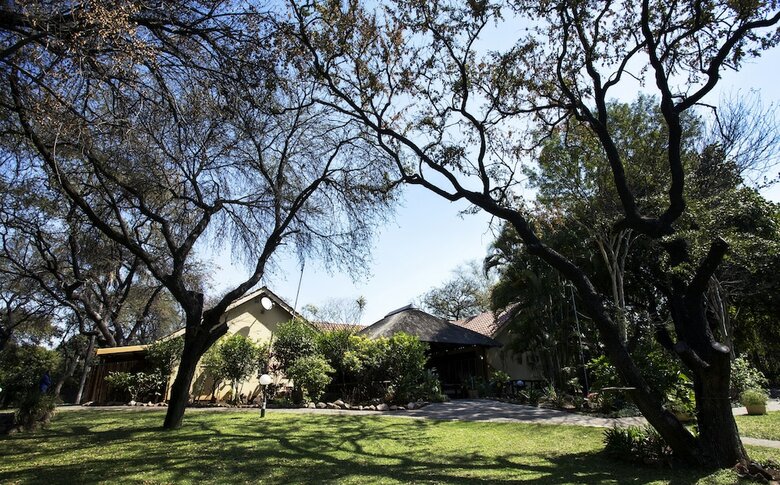 Hotel Sunbird Lodge - Guest House