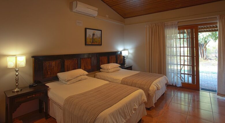 Hotel Sunbird Lodge - Guest House