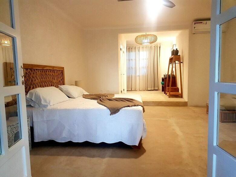 Amait� Beach Hotel