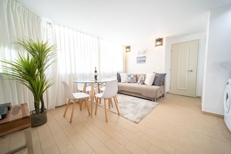Amazing Apartment- 5 Min From The Beach
