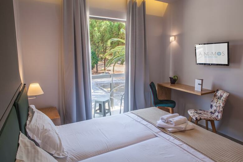 Hotel Anemos Rooms & Apartments