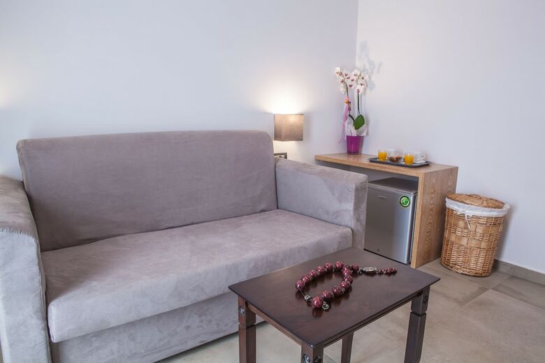 Hotel Anemos Rooms & Apartments