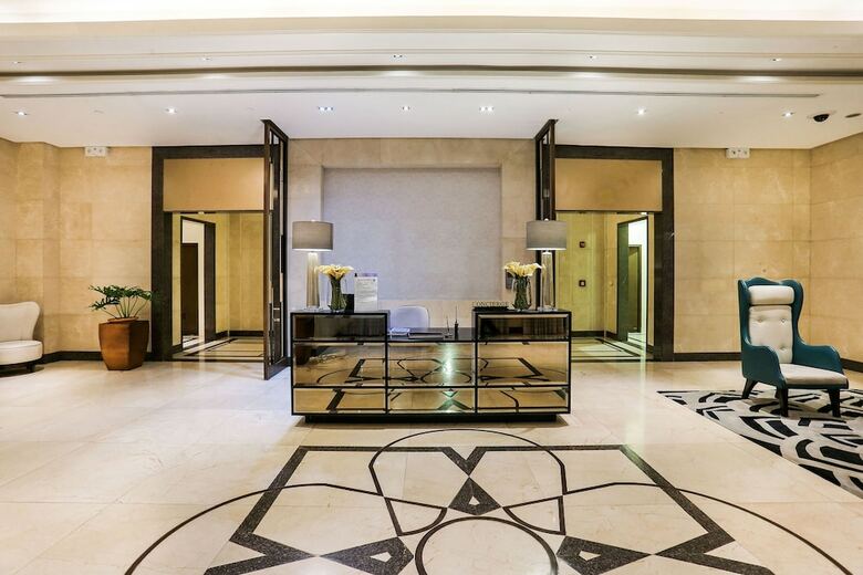 Hotel Oyo 260 The Venice Luxury Residences