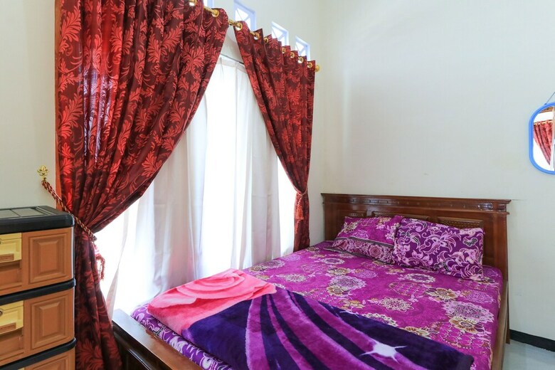 Hotel Homestay Pelangi Batu