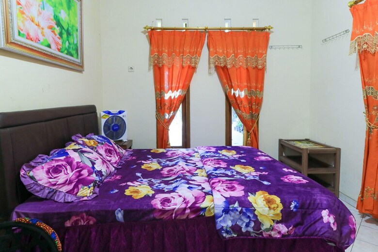 Hotel Homestay Pelangi Batu