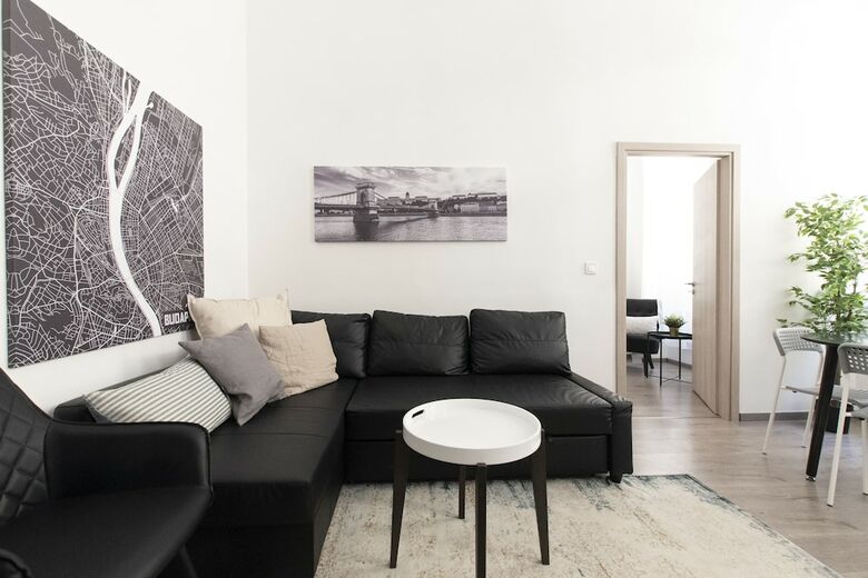 Standard Apartment By Hi5 - R�k�czi �t 23