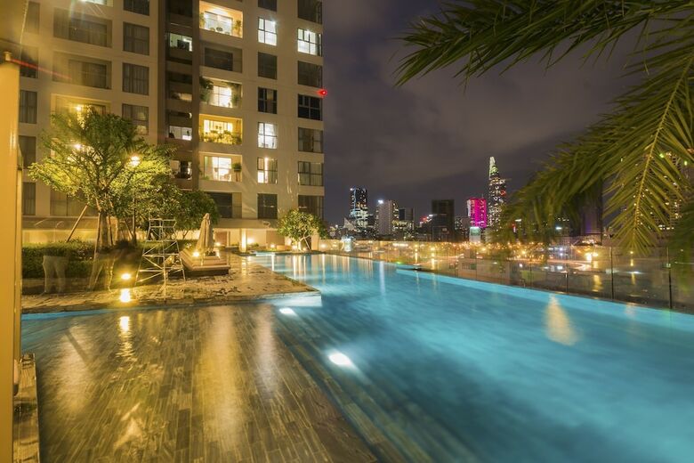 Aparthotel Justay Millennium Riverside