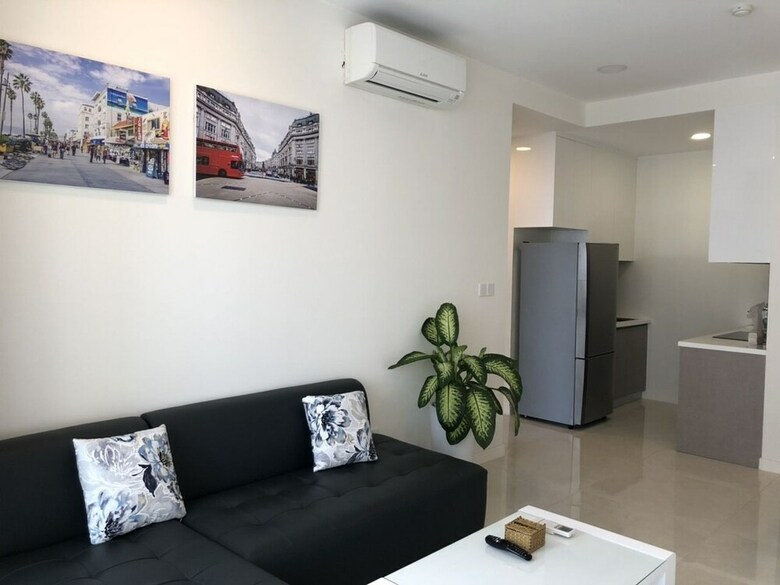 Aparthotel Justay Millennium Riverside