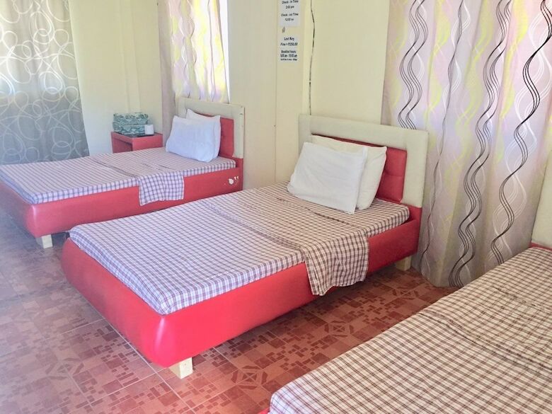 Hotel Pundaquit Luxury Resort