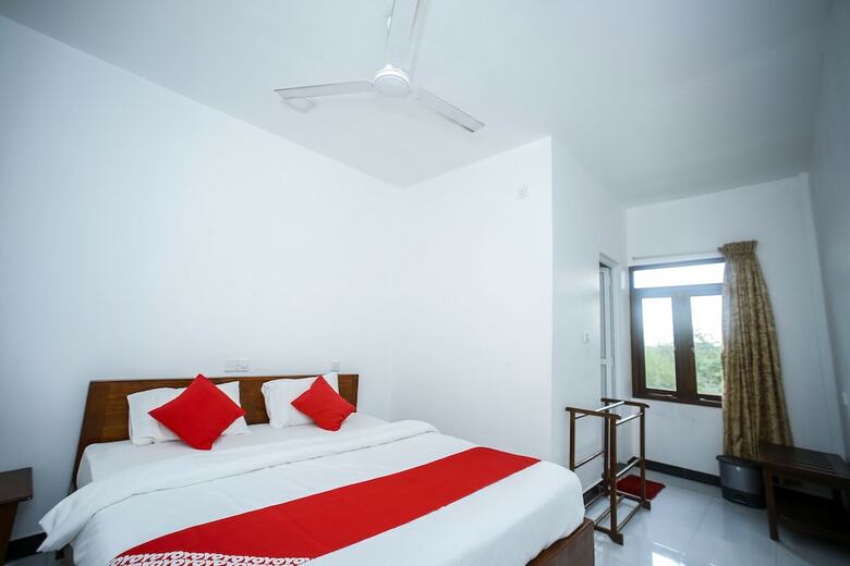 Oyo 310 Sea Lagoon Beach Hotel