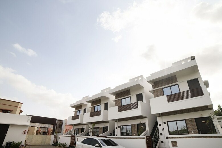 Hotel Oyo 46244 Daze Off Studio House