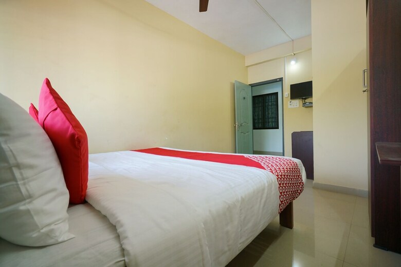 Hotel Oyo 4280 The City Gate Residency